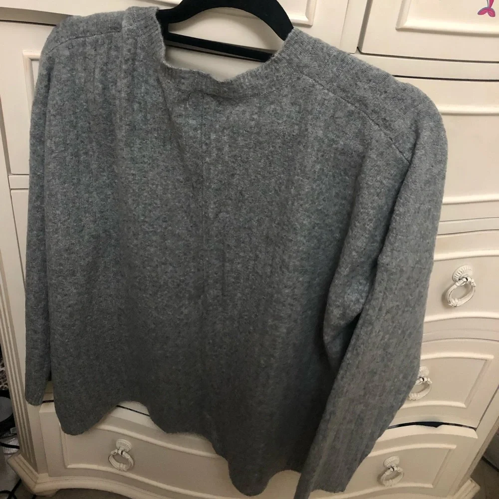 Grey fuzzy button sweater Small - Picture 2 of 3